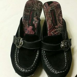 BARETRAP CLOGS